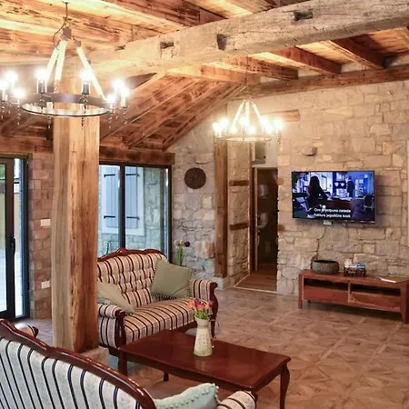 Hotel Tina