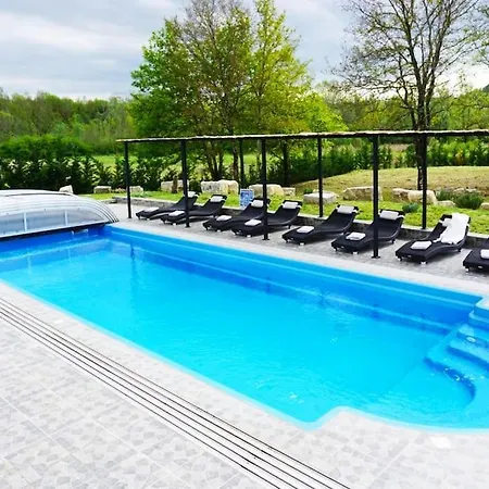 Tina Hotel 4*